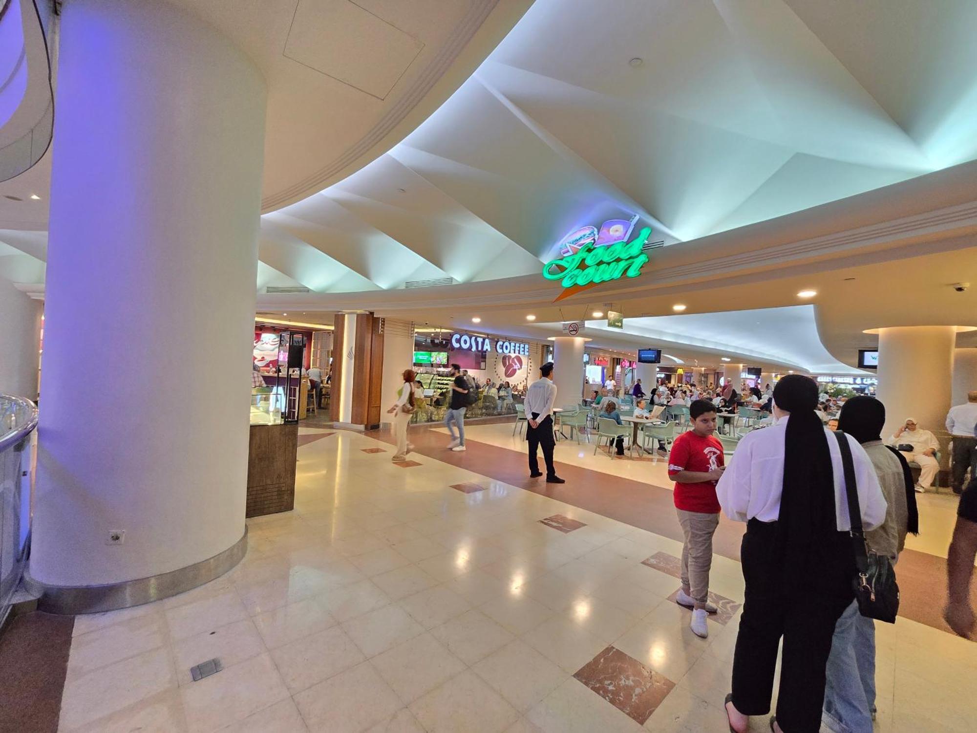 Apartment Grand Plaza San Stefano: Luxury With Mall Access Alexandria